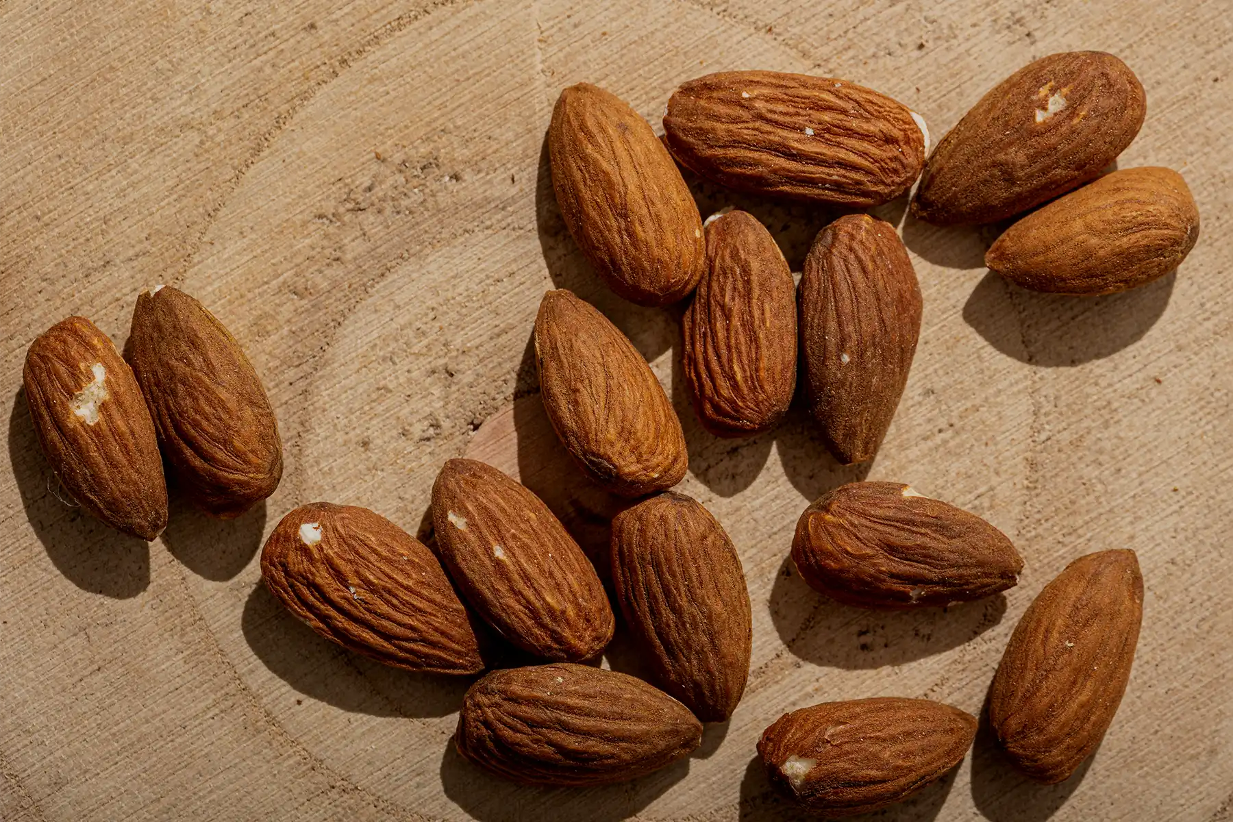 picture of almonds